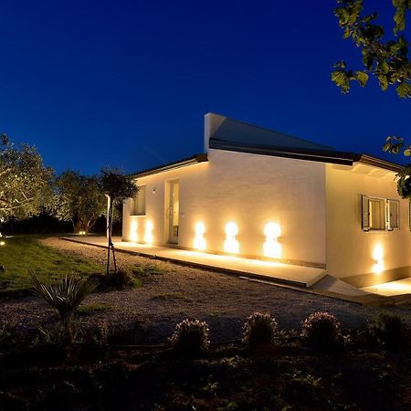 Villa Federica Con Piscina/With Pool Santa Maria Del Focallo Exterior foto
